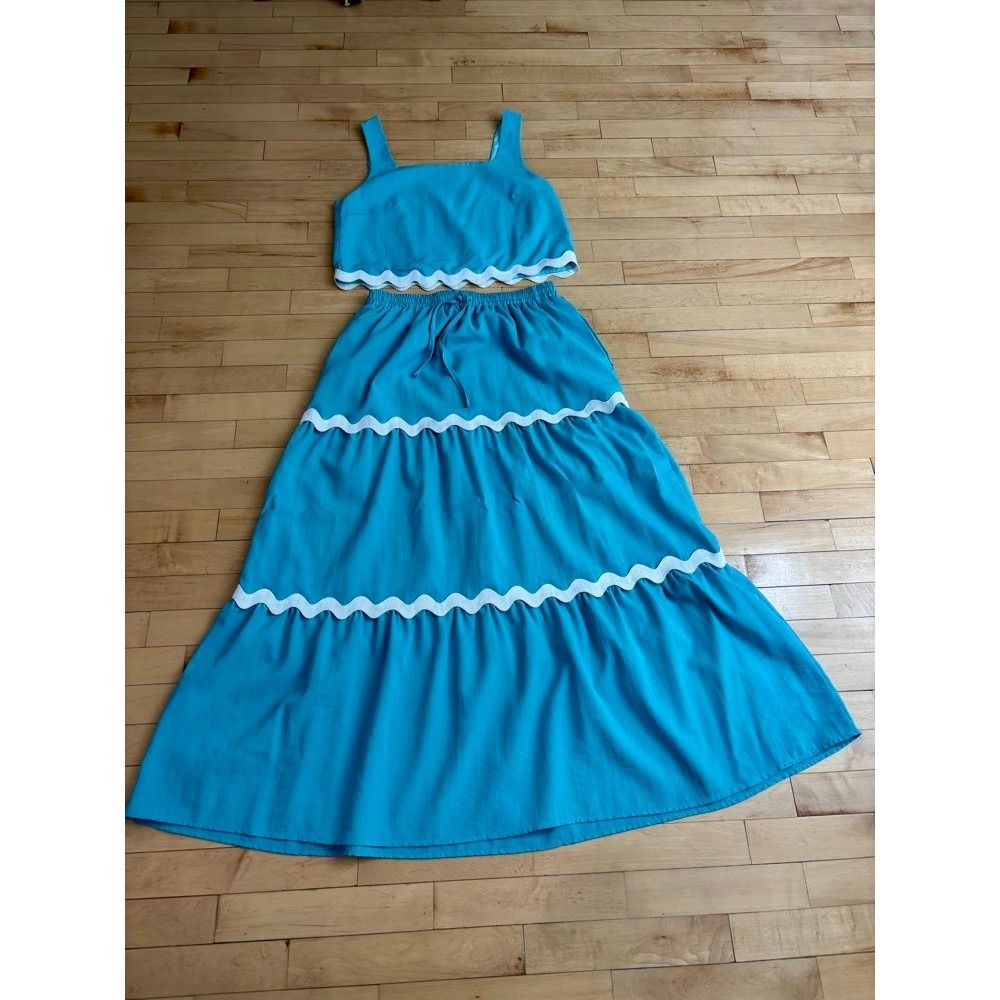 PrettyGarden 2 Piece Skirt Set Medium Blue Ric Rack Crop Top Coastal Resortwear‎